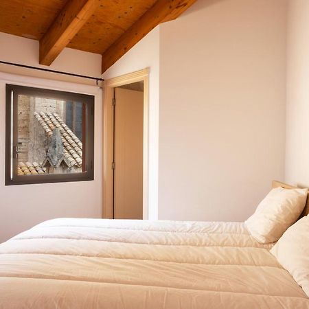 דירות בניולס Atic Duplex Amb Encant A 10 Minuts De L' Estany מראה חיצוני תמונה